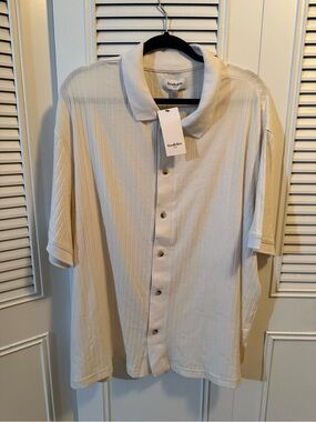 Goodfellow & Co Men's Cream Short-Sleeve Button-Down Shirt